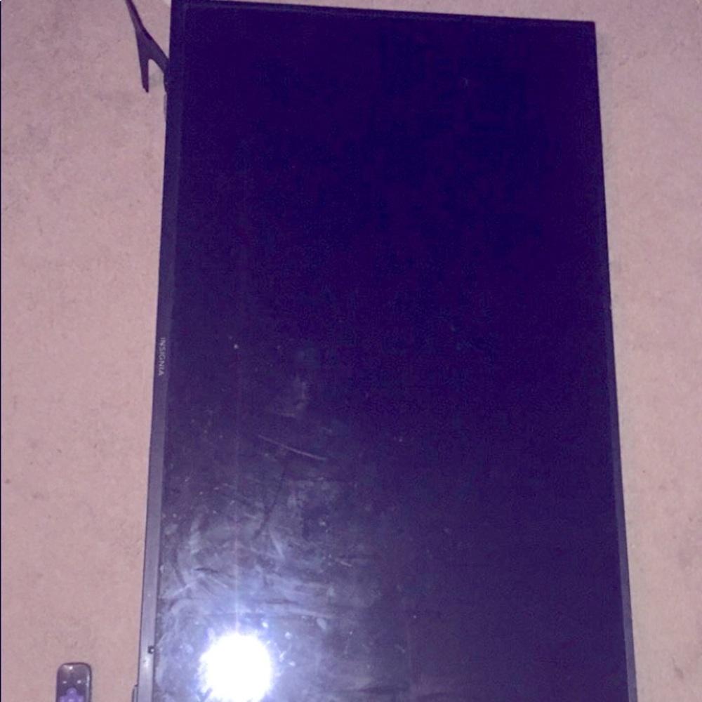 55” black insignia roku tv hd